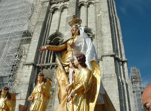 Parvis de Chartres 1